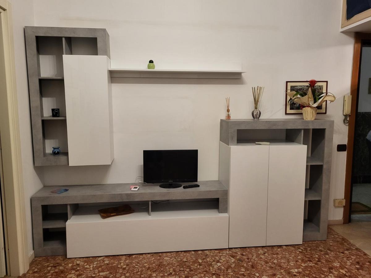 Soggiorna Con Claudia Apartment Roma Ngoại thất bức ảnh